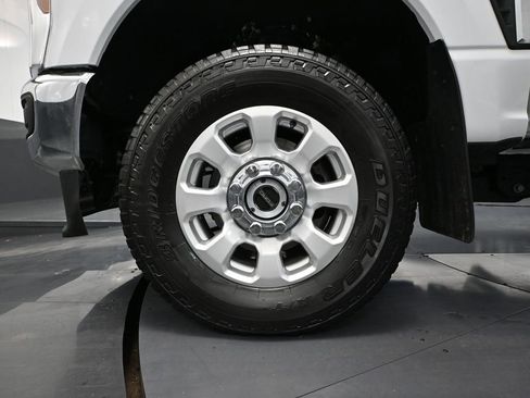 Used 2024 Ford F350 XLT w/ FX4 Off-Road Package image 17