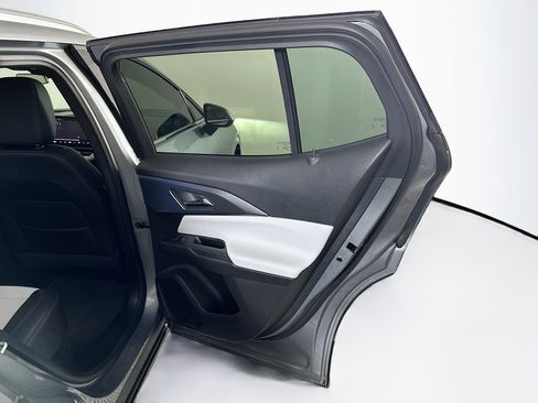 Used 2025 Chevrolet Equinox EV LT FWD image 31