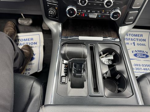 Used 2022 Ford F150 Lariat w/ Equipment Group 502A High image 16