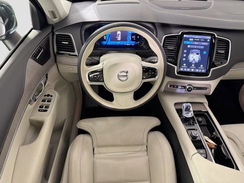 Certified 2024 Volvo XC90 B5 Plus image 24