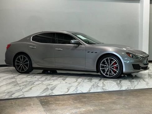 Used 2019 Maserati Ghibli S Q4 AWD/4WD image 6