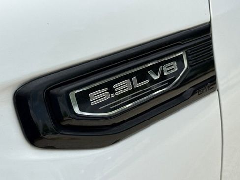 Used 2020 GMC Sierra 1500 Elevation w/ Elevation Value Package image 5