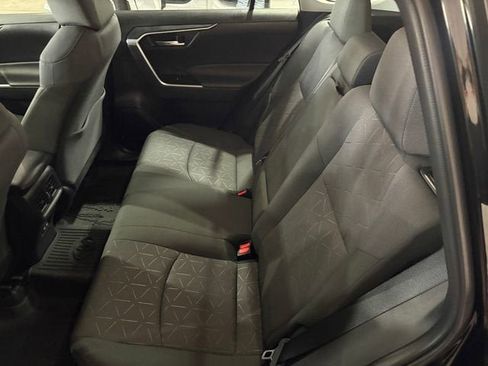 Used 2023 Toyota RAV4 AWD Hybrid image 20