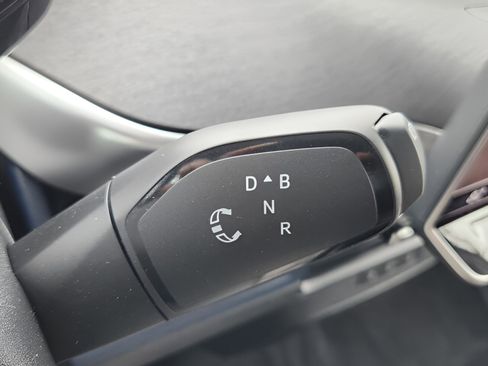 New 2025 Volkswagen ID. Buzz Pro S image 21