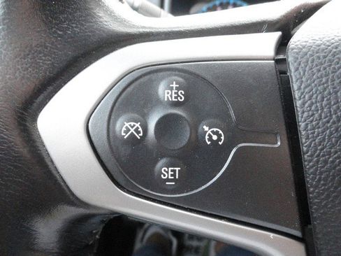 Used 2017 Chevrolet Colorado LT image 24