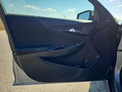 Used 2024 Chevrolet Malibu LT image 21