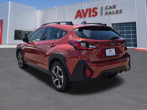 Used 2025 Subaru Crosstrek 2.5i Premium AWD/4WD image 9