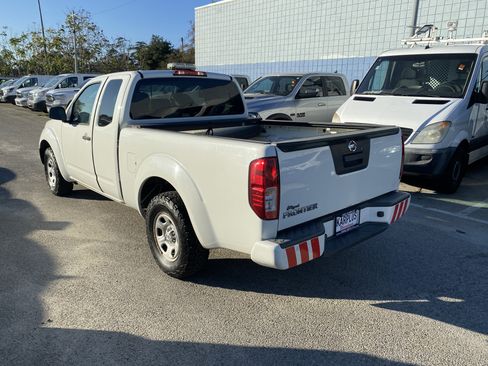 Used 2019 Nissan Frontier S image 10