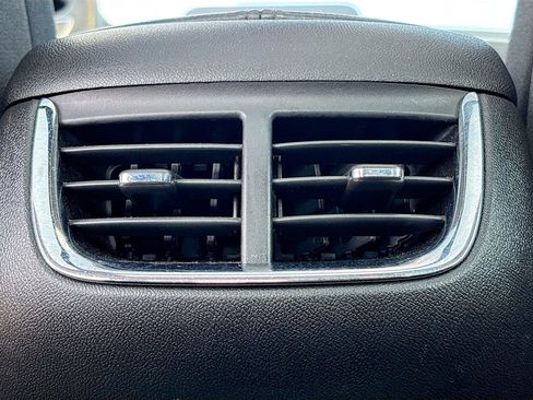 Used 2024 Chevrolet Malibu LT FWD image 25