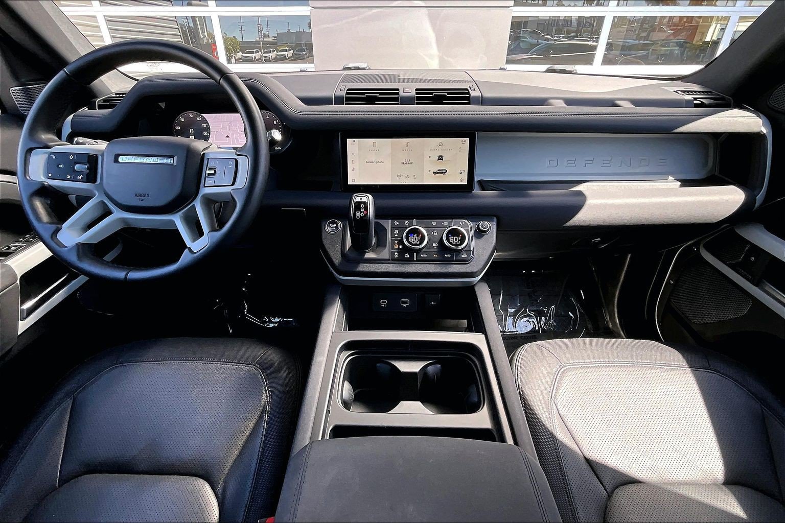 Used 2023 Land Rover Defender 110 X-Dynamic SE AWD/4WD image 15