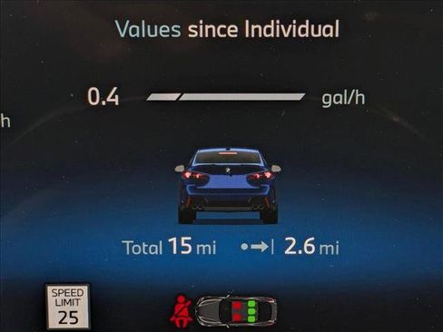 Used 2025 BMW M235i xDrive w/ Premium Package image 10