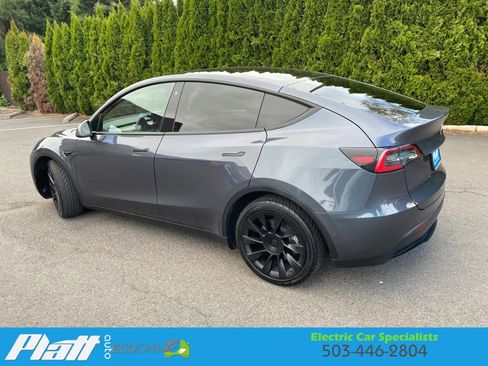 Used 2021 Tesla Model Y Long Range AWD/4WD image 6
