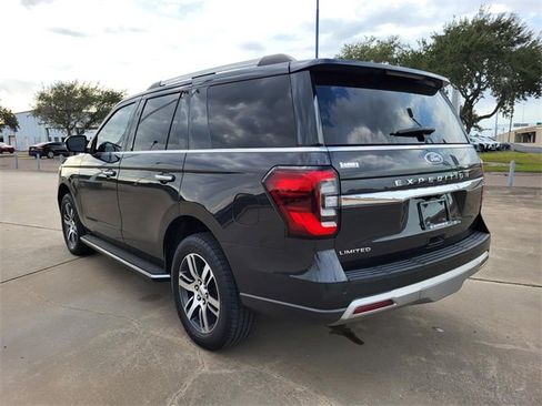 Used 2022 Ford Expedition Limited image 17