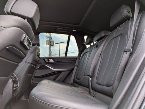 Used 2019 BMW X5 xDrive40i w/ Premium Package 2 AWD/4WD image 25