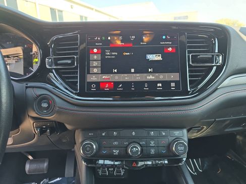 Used 2023 Dodge Durango GT image 24