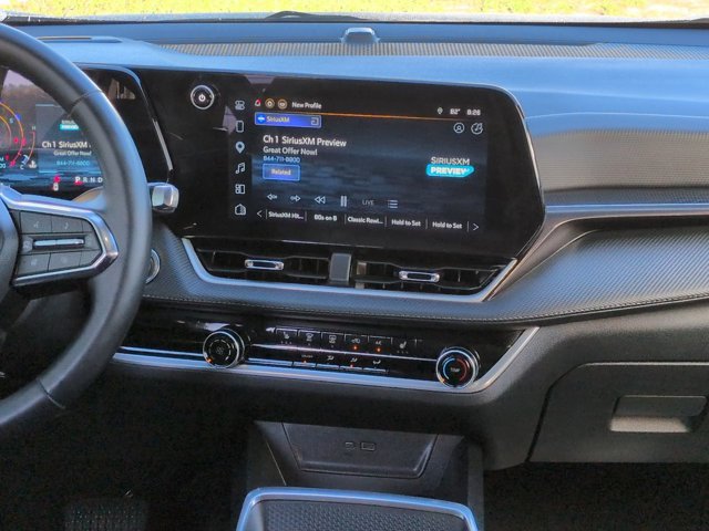 Used 2026 Chevrolet Equinox LT FWD image 17