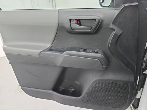 Used 2021 Toyota Tacoma SR image 25