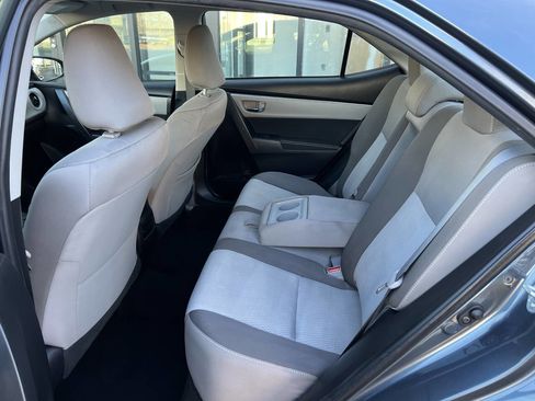 Used 2019 Toyota Corolla LE w/ LE Premium Package image 11