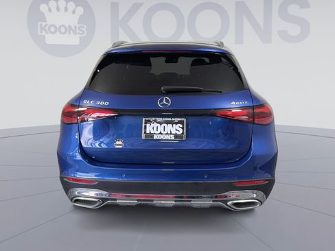 Used 2025 Mercedes-Benz GLC 300 4MATIC image 5