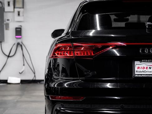 Used 2023 Audi Q8 Prestige image 60