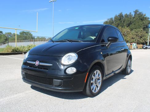 Used 2017 FIAT 500 Pop FWD image 2