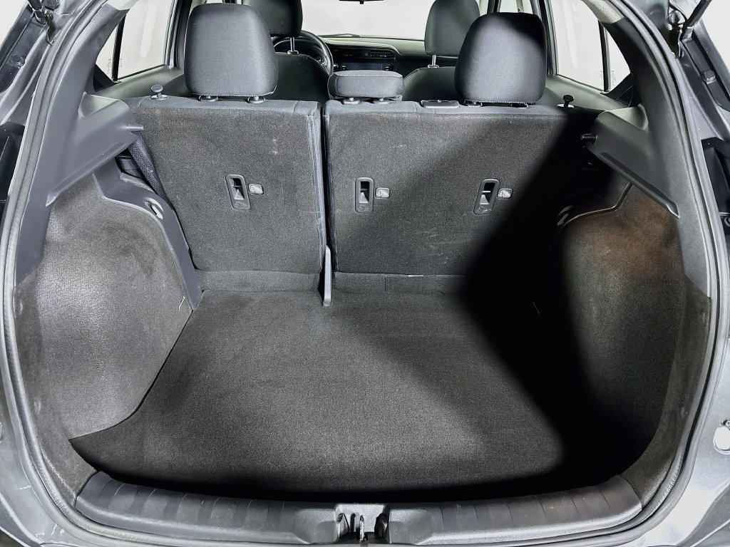 Used 2022 Nissan Kicks SV FWD image 20