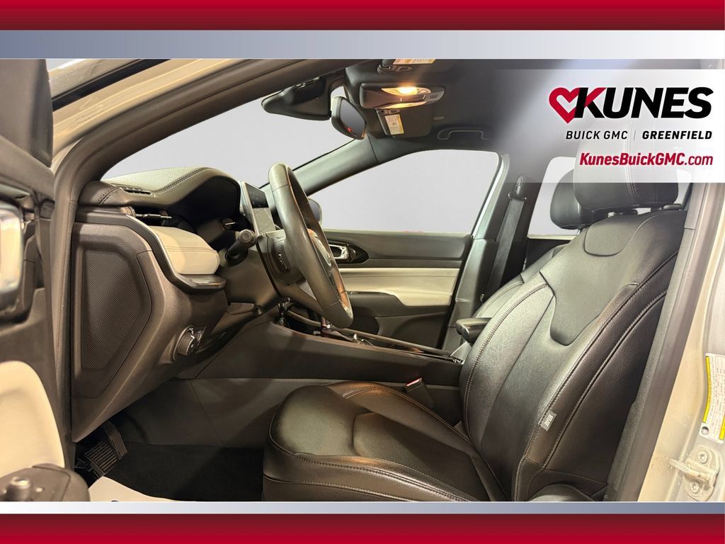 Used 2024 Jeep Compass Limited AWD/4WD image 22