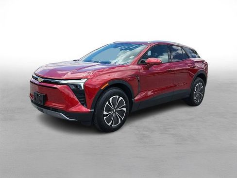 Used 2024 Chevrolet Blazer EV LT AWD/4WD image 3