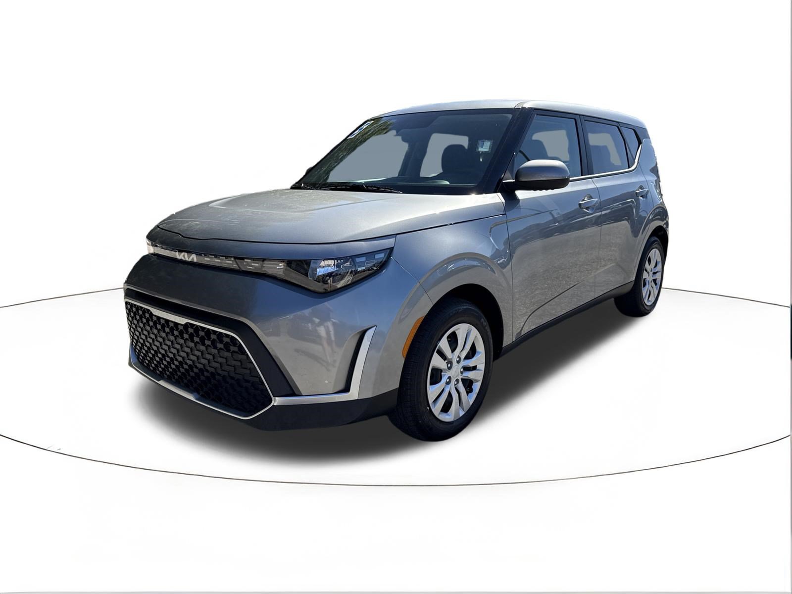 Used 2025 Kia Soul LX FWD image 7