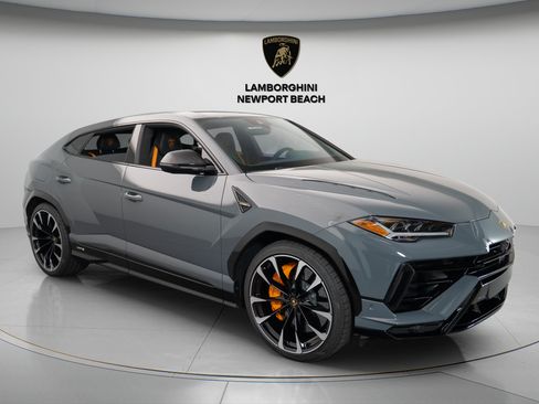 Used 2024 Lamborghini Urus S AWD/4WD image 1