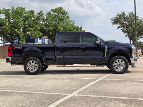 Used 2023 Ford F250 Lariat w/ Lariat Ultimate Package AWD/4WD image 3