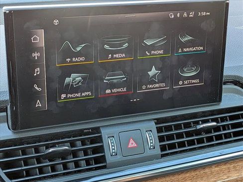 Certified 2023 Audi Q5 e Premium Plus w/ Premium Plus Package image 7