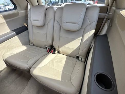 Used 2014 Mercedes-Benz GL 550 4MATIC image 36