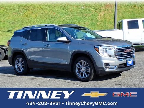 Used 2023 GMC Terrain SLT AWD/4WD image 1