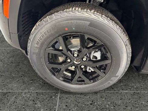 New 2026 Jeep Grand Cherokee Altitude AWD/4WD image 27