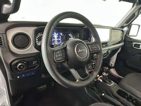 Used 2024 Jeep Wrangler Unlimited w/ Convenience Group AWD/4WD image 13