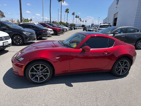 Used 2020 MAZDA MX-5 Miata RF Grand Touring RWD image 2