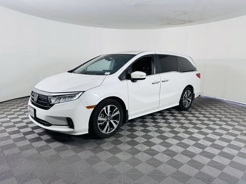 Used 2023 Honda Odyssey Touring image 4