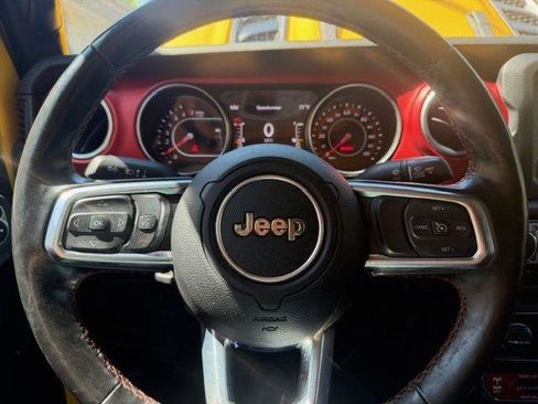 Used 2020 Jeep Wrangler Unlimited Rubicon w/ LED Lighting Group AWD/4WD image 18