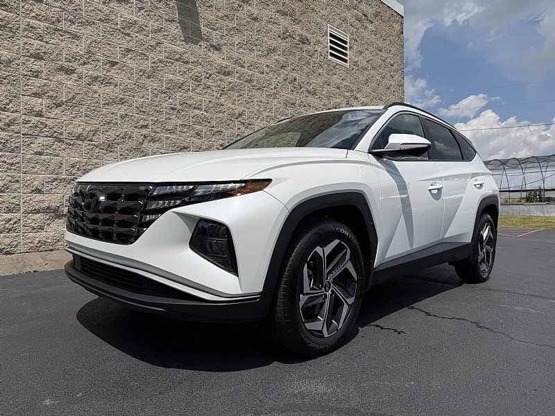 Used 2022 Hyundai Tucson SEL w/ Convenience + Premium Package AWD/4WD image 4