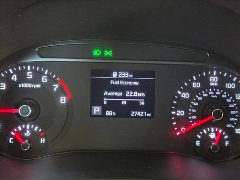 Used 2022 Kia Soul LX w/ Technology Package image 11