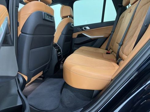 Certified 2023 BMW X5 xDrive40i w/ M Sport Package AWD/4WD image 17