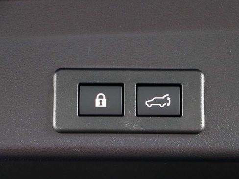 Used 2022 Subaru Ascent Onyx Edition image 32