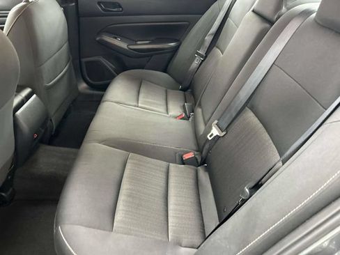 Used 2025 Nissan Altima 2.5 SV FWD image 18