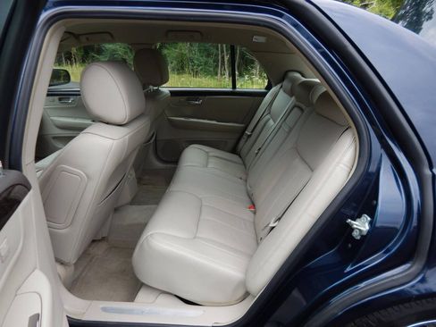 Used 2008 Cadillac DTS FWD image 13