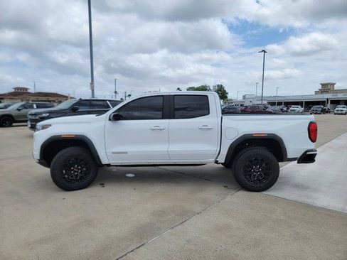 New 2026 GMC Canyon Elevation RWD image 4
