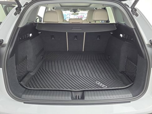 Used 2025 Audi Q6 e-tron Premium Plus w/ Premium Plus image 12