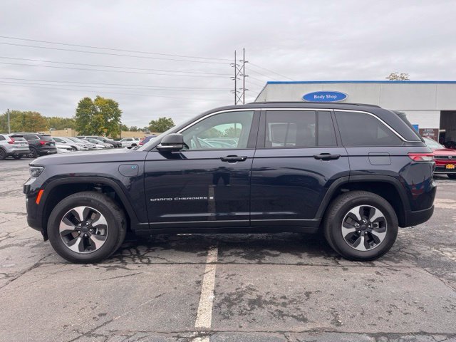 Used 2024 Jeep Grand Cherokee Limited 4xe AWD/4WD image 5