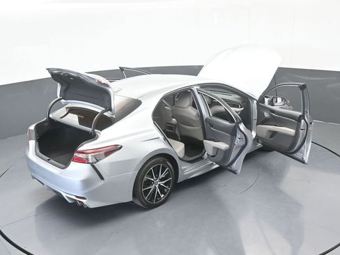Used 2022 Toyota Camry SE image 67