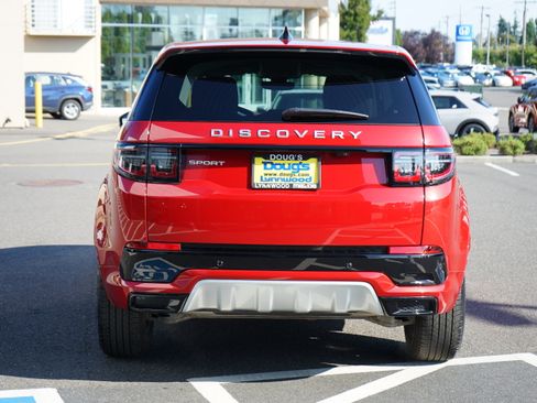 Used 2024 Land Rover Discovery Sport S image 5